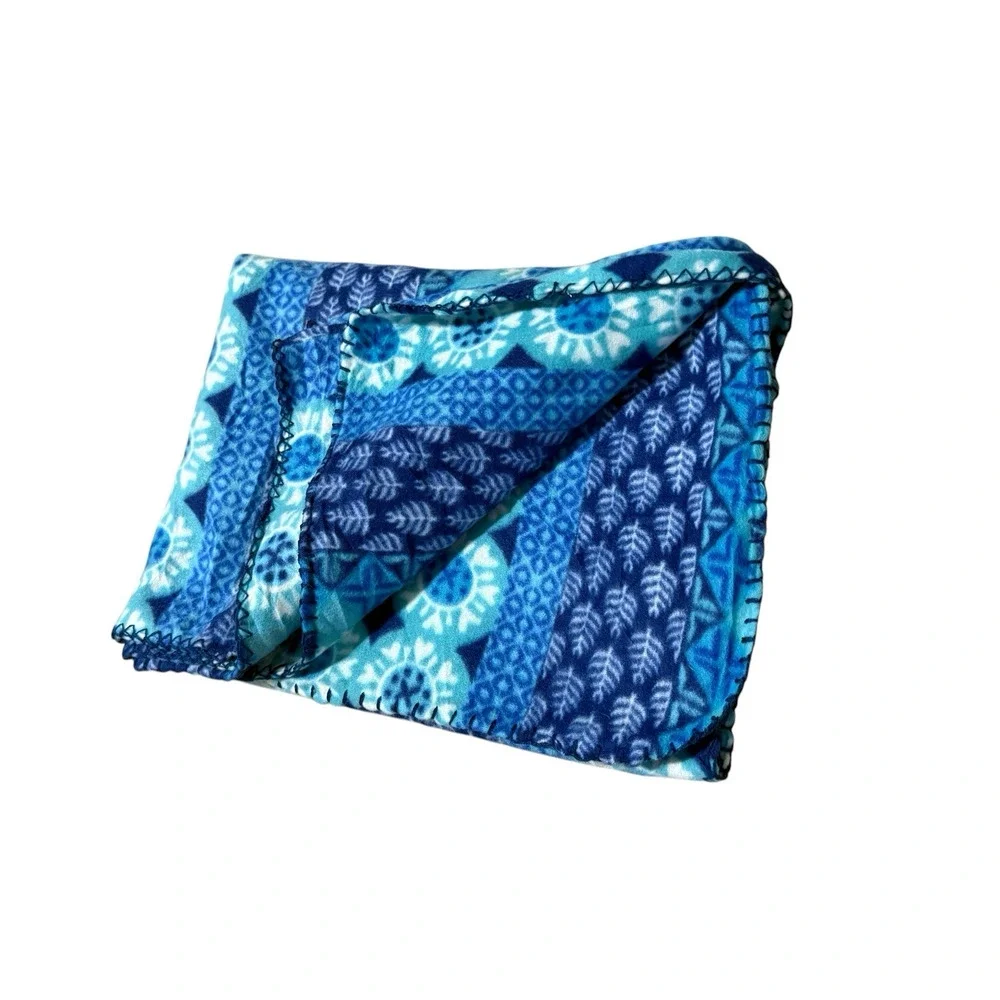 Blue and Turquoise Aqua Medallion Print Fleece Blanket Accent Throw Cover Quilt
